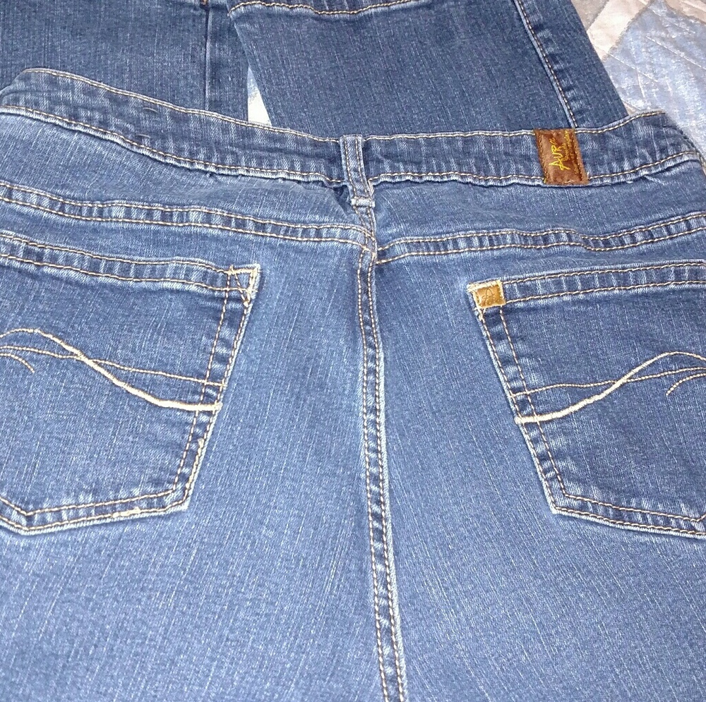 2 pair of Aura jeans, size 14 Avg